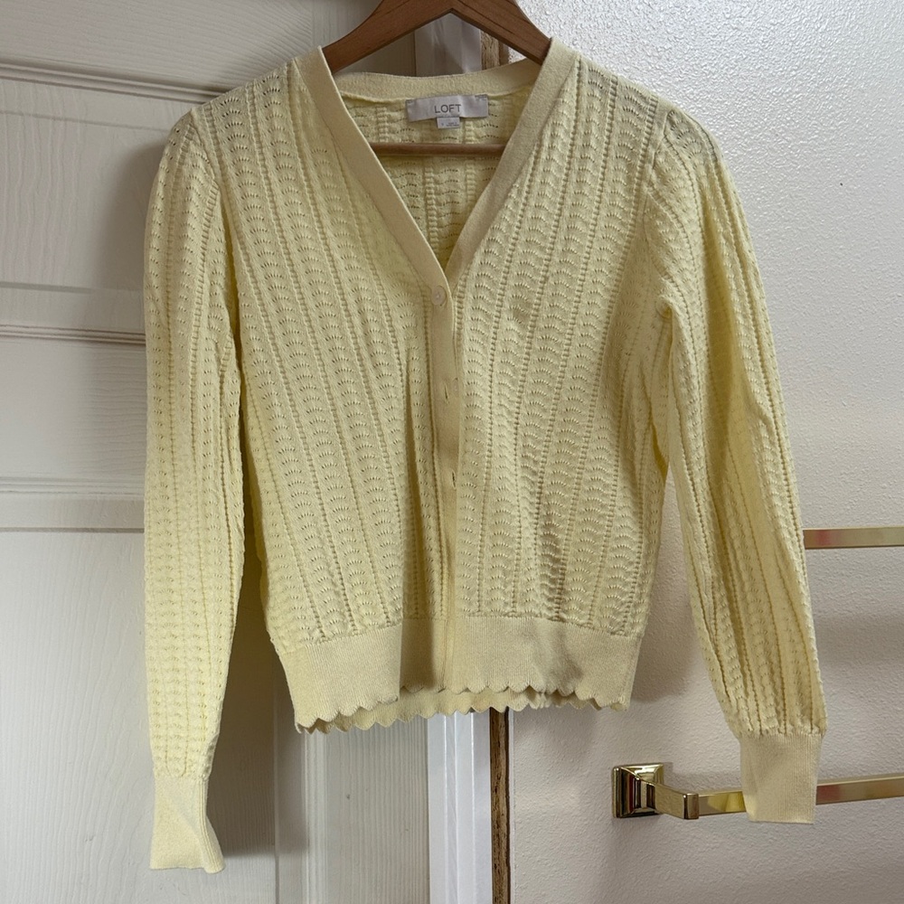 LOFT Pale Yellow Cable Knit V-Neck Cardigan with Scalloped Hem